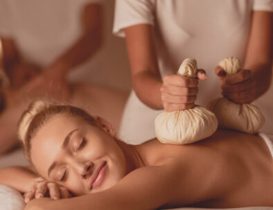 disp_kruidenstempelmassage